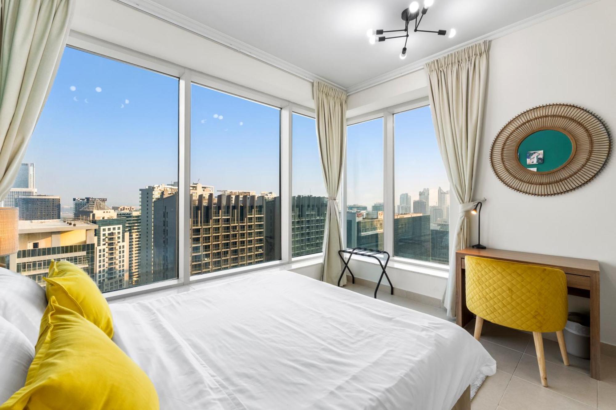 Stylish 1 Bedroom - Burj Khalifa View- 5mn Walk To Mall-apartment In Burj Views Tower Apartment Dubai