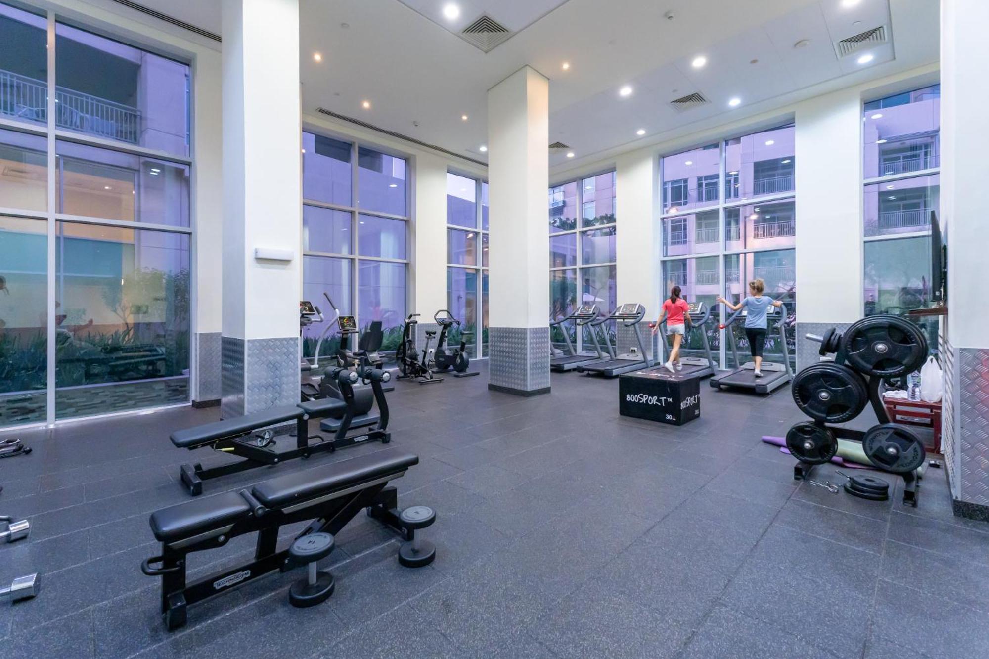 Stylish 1 Bedroom - Burj Khalifa View- 5mn Walk To Mall-apartment In Burj Views Tower Apartment